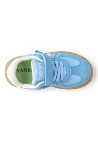 Blue athletic shoe made of suede and synthetic materials. Features a Velcro strap, textured design, and a gum rubber sole. Green insole.