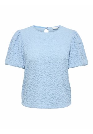 Svetlomodrá textúrovaná blúzka s krátkym rukávom, nadýchanými rukávmi a malým zapínaním na gombíky na chrbte s otvorom v tvare kľúčovej dierky.