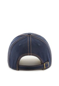 Cappellino da baseball blu navy in cotone con cuciture arancioni a contrasto e visiera curva. Presenta una fascia regolabile sul retro.