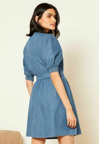 Love & Roses REGULAR FIT - Džinsinė suknelė - navy blue