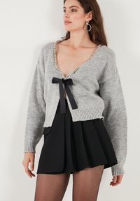 REGULAR FIT - Jopica - grey
