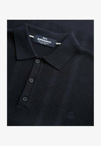 Ikke valgt, classic navy linear