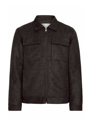 Czarna skórzana kurtka z kołnierzem, zamkiem z przodu i dwiema kieszeniami na piersi. Charakteryzuje się gładką fakturą i luźnym fasonem.