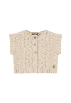 Cardigan de bebé de punto crema con mangas cortas, tres botones frontales, patrón de punto de cable y una pequeña placa de metal redonda con logo.