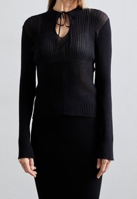 WOOD WOOD Stickad tröja - black