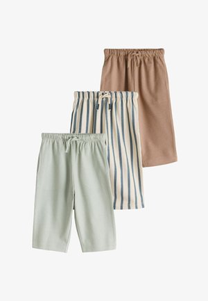 Drie korte broeken: één mintgroen, één gestreept in crème en blauw, en één effen bruin. Allemaal voorzien van elastische taillebanden en trekkoorden.