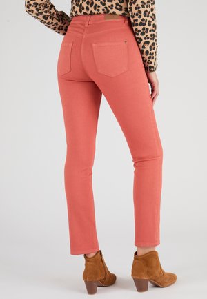 7/8ÈME TAILLE HAUTE PERFECT - Slim fit jeans - brique