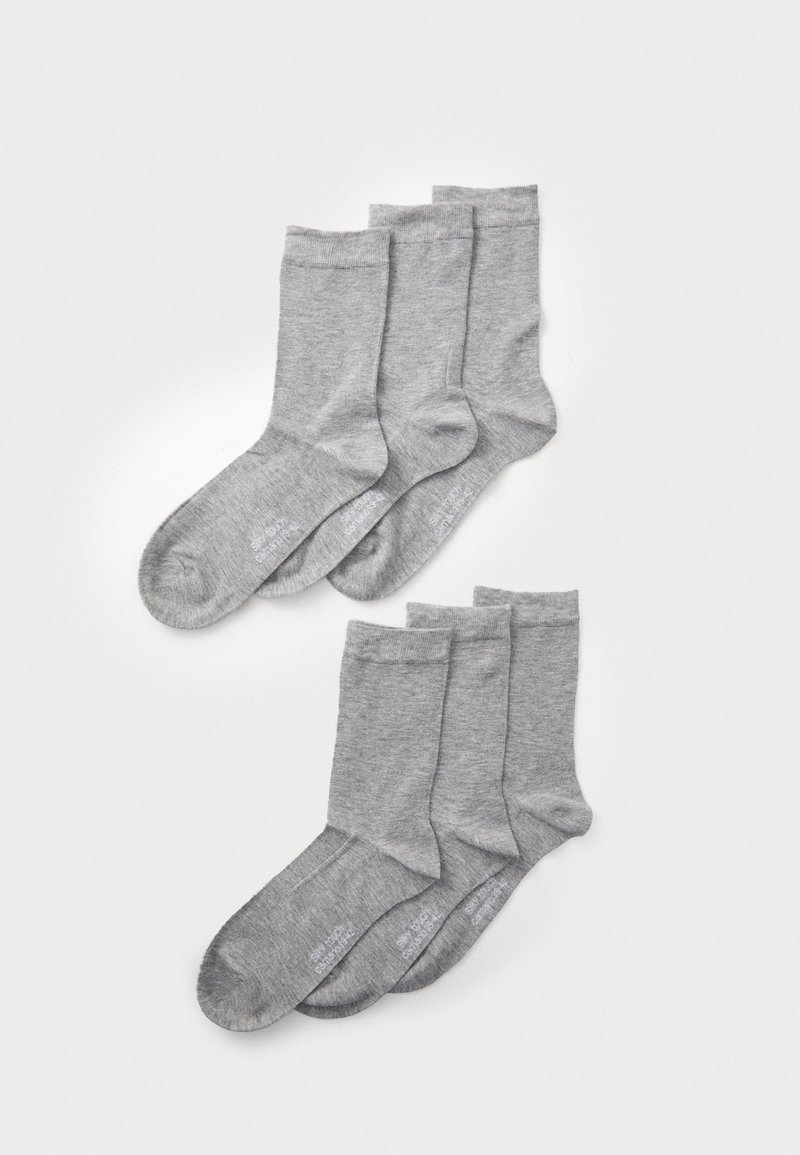 Gray cotton socks, six pairs, ankle-length, soft texture, plain design, minimalistic with ribbed cuffs and reinforced toe and heel.