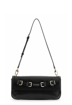 Sac bandoulière texturé noir avec sangle ajustable, boucles argentées et logo "GUESS" centré sur le rabat avant.