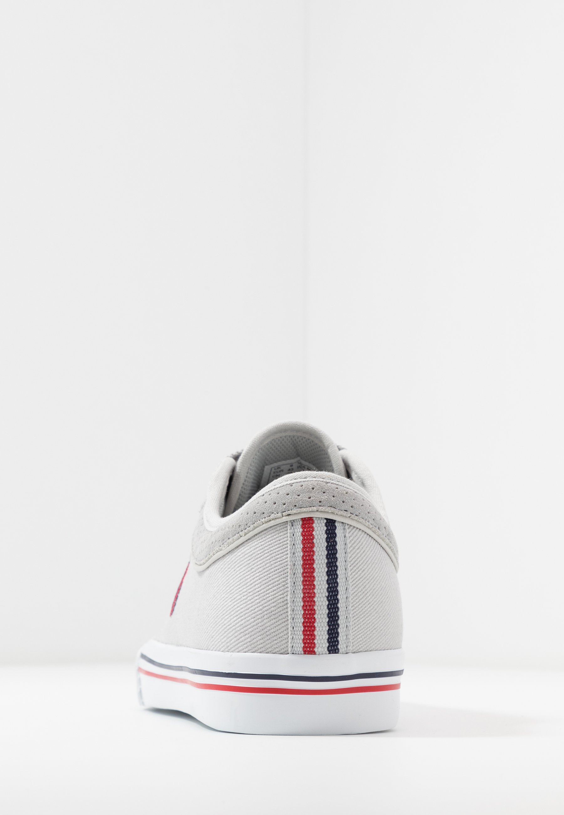 K SWISS BCV CVS Joggesko gull graycorporate Zalando.no K SWISS BCV CVS Joggesko gull graycorporate Zalando.no