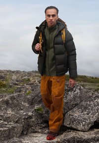 Thumbnail Image 4