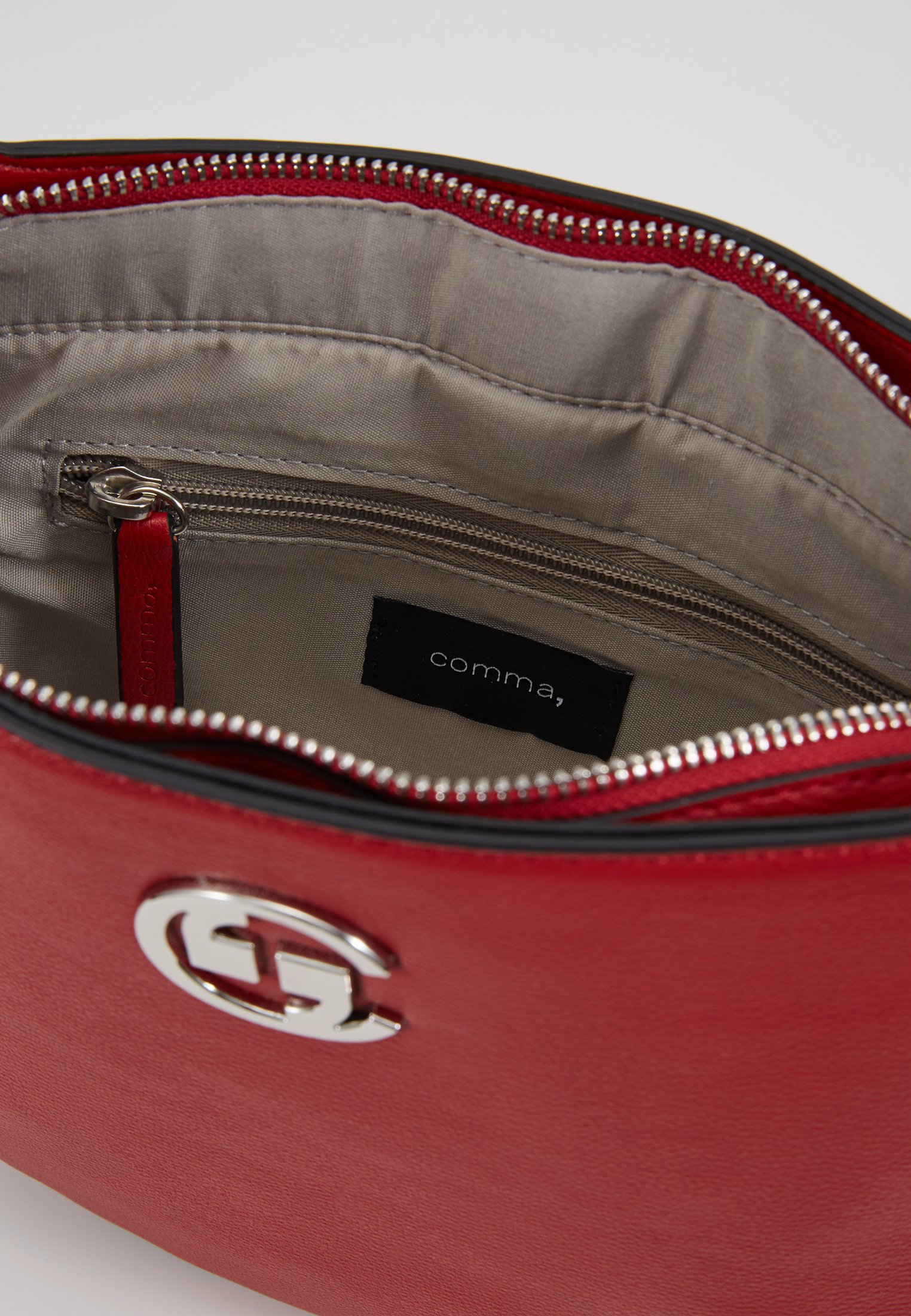 comma HOLD ON SHOULDERBAG Skulderveske red Zalando.no comma LEASURE MIX Skulderveske khaki Zalando.no