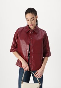 SOMETHINGNEW SNSILLE SHIRT  - Button down-skjorte - fired brick