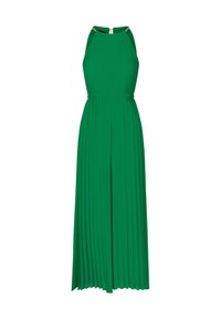 Vestido maxi plisado verde con escote halter, detalles de hardware dorado en los hombros y una cintura elástica para mayor comodidad y ajuste.