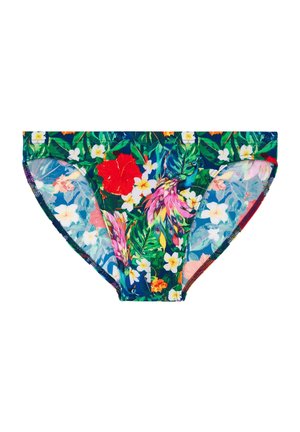 Maillots de bain pour hommes avec un motif tropical coloré comprenant des feuilles vertes, des fleurs blanches et rouges, et un oiseau rose et bleu sur un fond bleu.