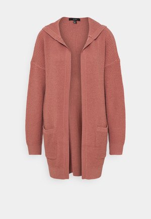 Langer offener Strickcardigan in staubigem Rosé mit Kapuze, strukturiertem Muster, überschnittenen Schultern, gerippten Bündchen, Saum und vorderen aufgesetzten Taschen.