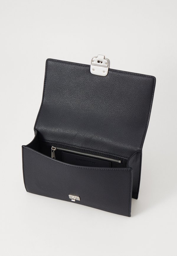 FORGED CHAIN FLAP BAG - Cross body bag4