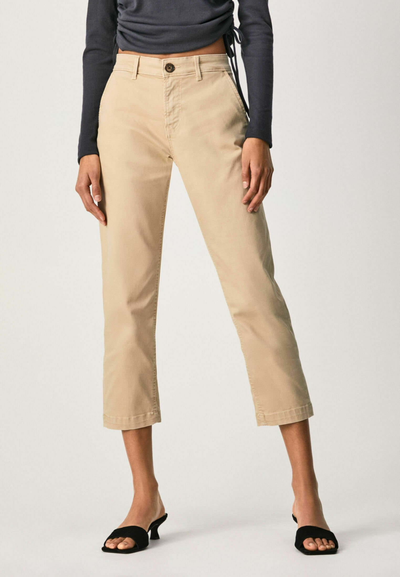 Pantalones chinos de mujer | Online en Zalando