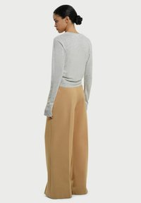 RESIDUS LAKE - Broek - beige