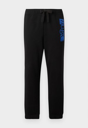 Pantalones de chándal negros de mezcla de algodón, con una cintura elástica y cordón, y un logo azul impreso en la pierna izquierda.