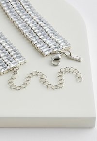 Next Muu aksessuaar - silver tone
