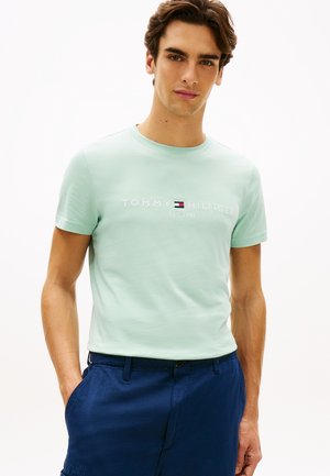 Tommy Hilfiger LOGO TEE BRAND LOVE - Nyomott mintás póló - crushed mint