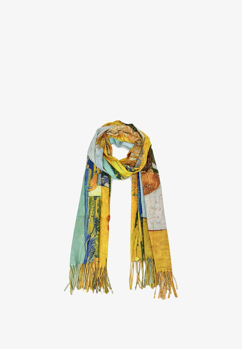 Scarf stampato colorato con diverse tonalità di giallo, blu e verde. Lunghe con frange alle estremità, presenta motivi simili a opere d'arte in tutto il suo tessuto.