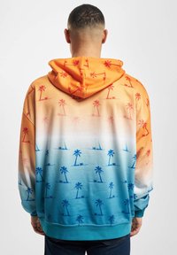Just Rhyse BUBBLEDREAM - Kapuutsiga pusa - offwhite tie dye apricot