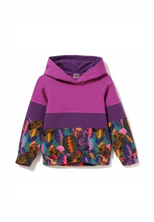 Fioletowa bluza z kapturem z ciemniejszym fioletowym pasem i kolorowym, dżunglowym wzorem liści oraz pasków zebry na rękawach i dolnej części tułowia.