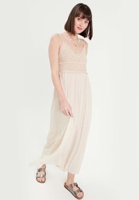 Cache Cache LANGES MAKRAMEE - Robe longue - sable