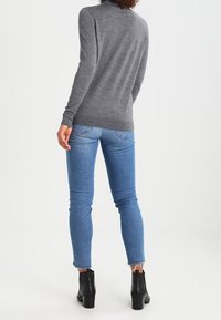 Banana Republic Stickad tröja - brown