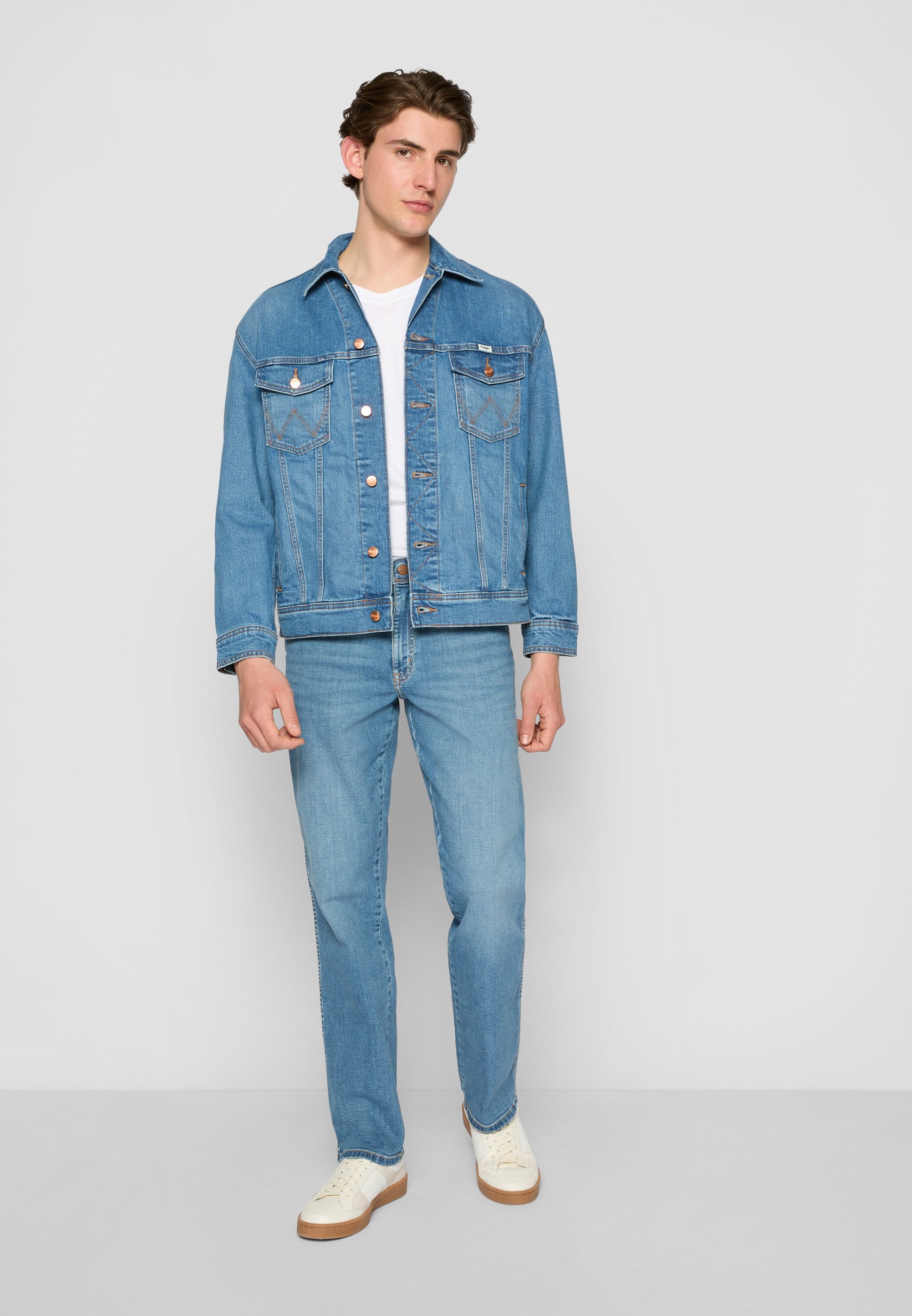 Wrangler TEXAS - Straight leg jeans - worn broke/lichtblauw denim
