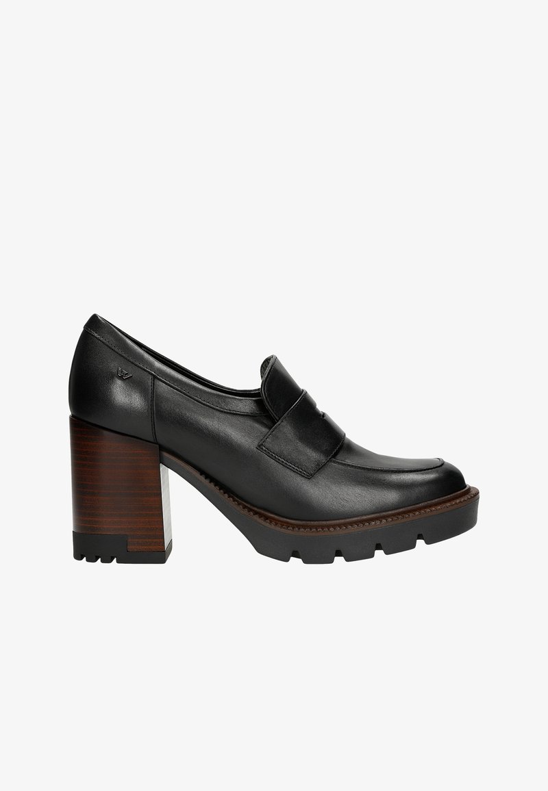 Černá kožená vysoká bota na podpatku se čtveratou špičkou, polstrovaným páskem a texturovaným dřevěným blokovým podpatkem. Podešev má výrazný vzor pro lepší grip.