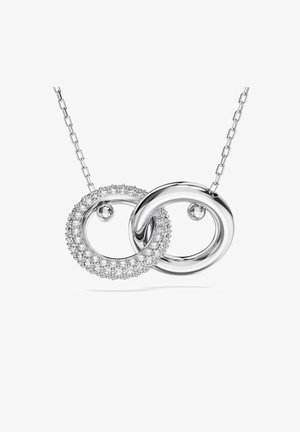 Hõbedane kaelakee, millel on kaks omavahel põimunud silmust, millest üks on kaetud selgete kalliskividega. Ahel-link disain lisab tekstuuri ja elegantsi.