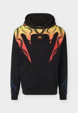 Venum, VENUM X TEKKEN 8 HOODIE YOSHIMITSU - Φούτερ με κουκούλα - black/orange