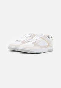 Tommy Hilfiger BASKET STREET BLOCK  - Sneakers laag - white