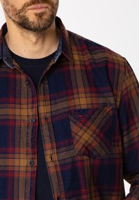 Lee Cooper SCOTT brązowy