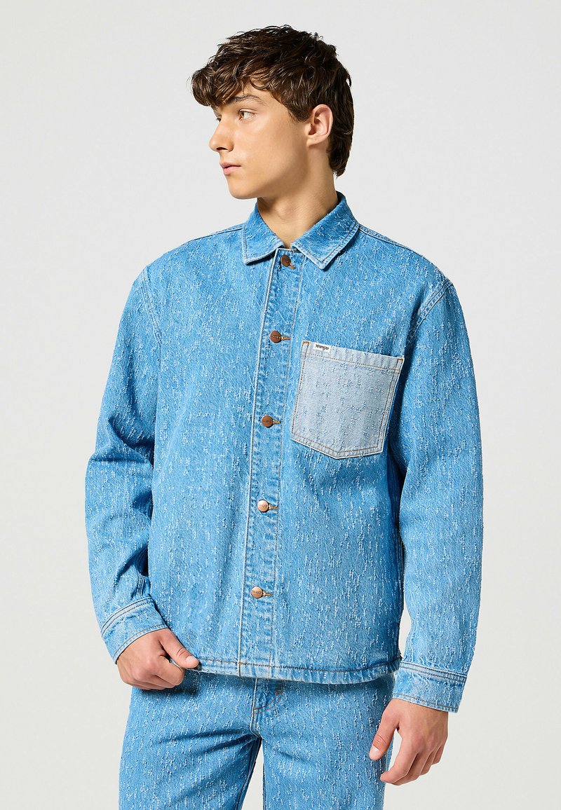 Wrangler HERITAGE - Giacca di jeans - first love/blu denim