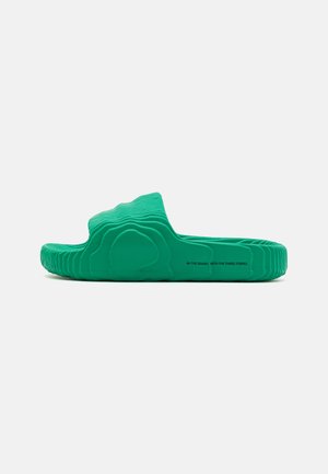 ADILETTE - Muiltjes - bold green/core black