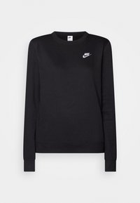 Czarny sweter z okrągłym dekoltem wykonany z miękkiego materiału, z małym białym logo Nike na piersi oraz ściągaczami przy mankietach i u dołu.