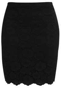 Svart knälång pennkjol med blommig spetsöverdrag och vågig nederkant, figurnära silhuett, inga synliga stängningar eller detaljer.