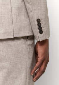 Isaac Dewhirst THE WEDDING SUIT SET - Fato - brown