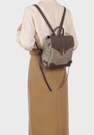 Queen Helena M1111 - Zaino - marrone