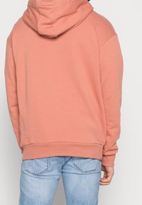 Reebok Classic Felpa con cappuccio - coral