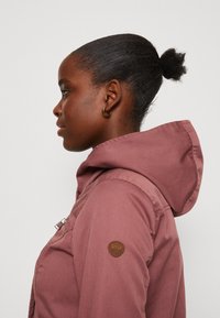 ONLY ONLLORCA  - Parka - rose brown