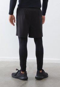 Pier One Sport Σορτς - black