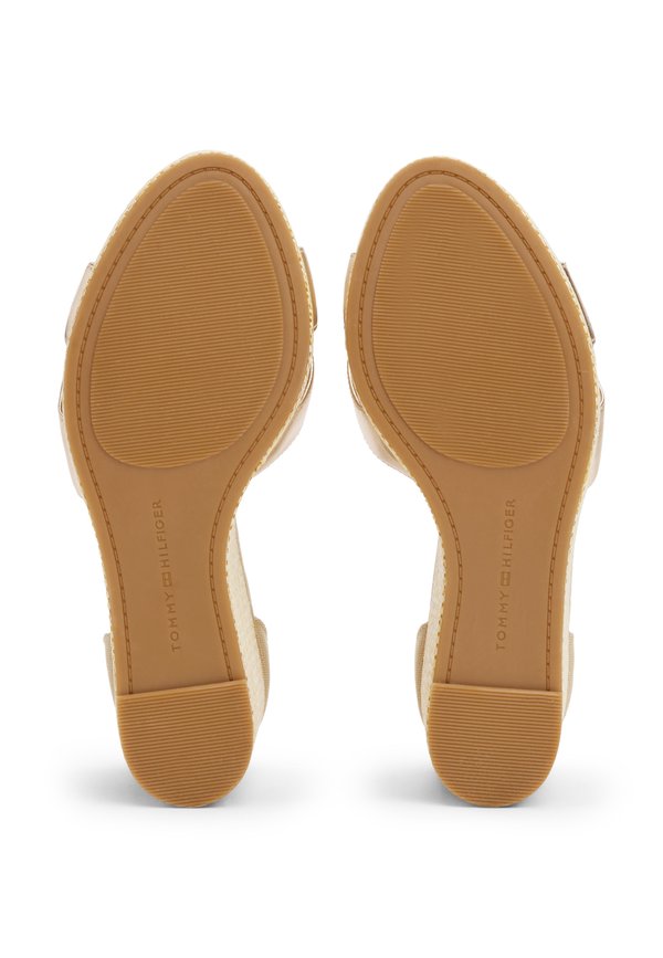 Wedge sandals - gold4