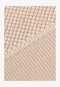 Selezionato, porcelain