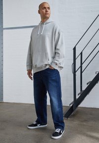 Levi's® Plus 501® ORIGINAL B&T - Calças de ganga de perna direita - do the rump