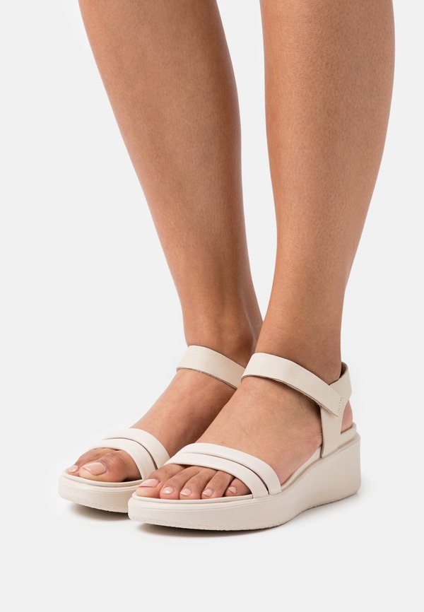 ECCO FLOWT WEDGE LX W - Plateausandalette - limestone